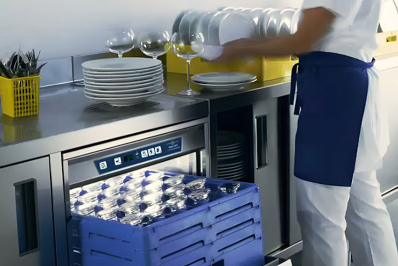 Diskmaskin i restaurang från Electrolux